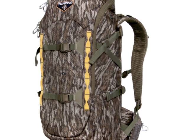 Tenzing Day Pack 2300 Backpack Mossy Oak Bottomland